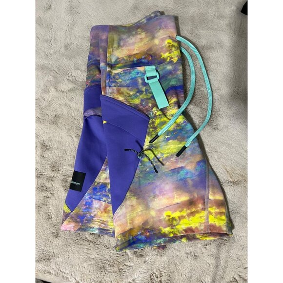 Lululemon Multicolored Women’s Hiking Shorts W/ Pockets & Drawstring Waist - Picture 10 of 10